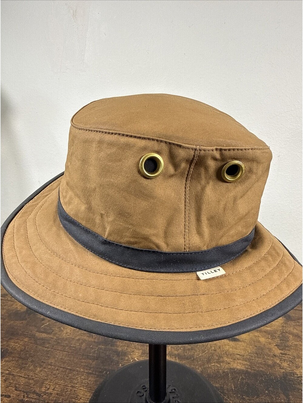 Tilley Outback Waxed Adventure Hat TWC4 – Brown – Size Small (7) – EUC